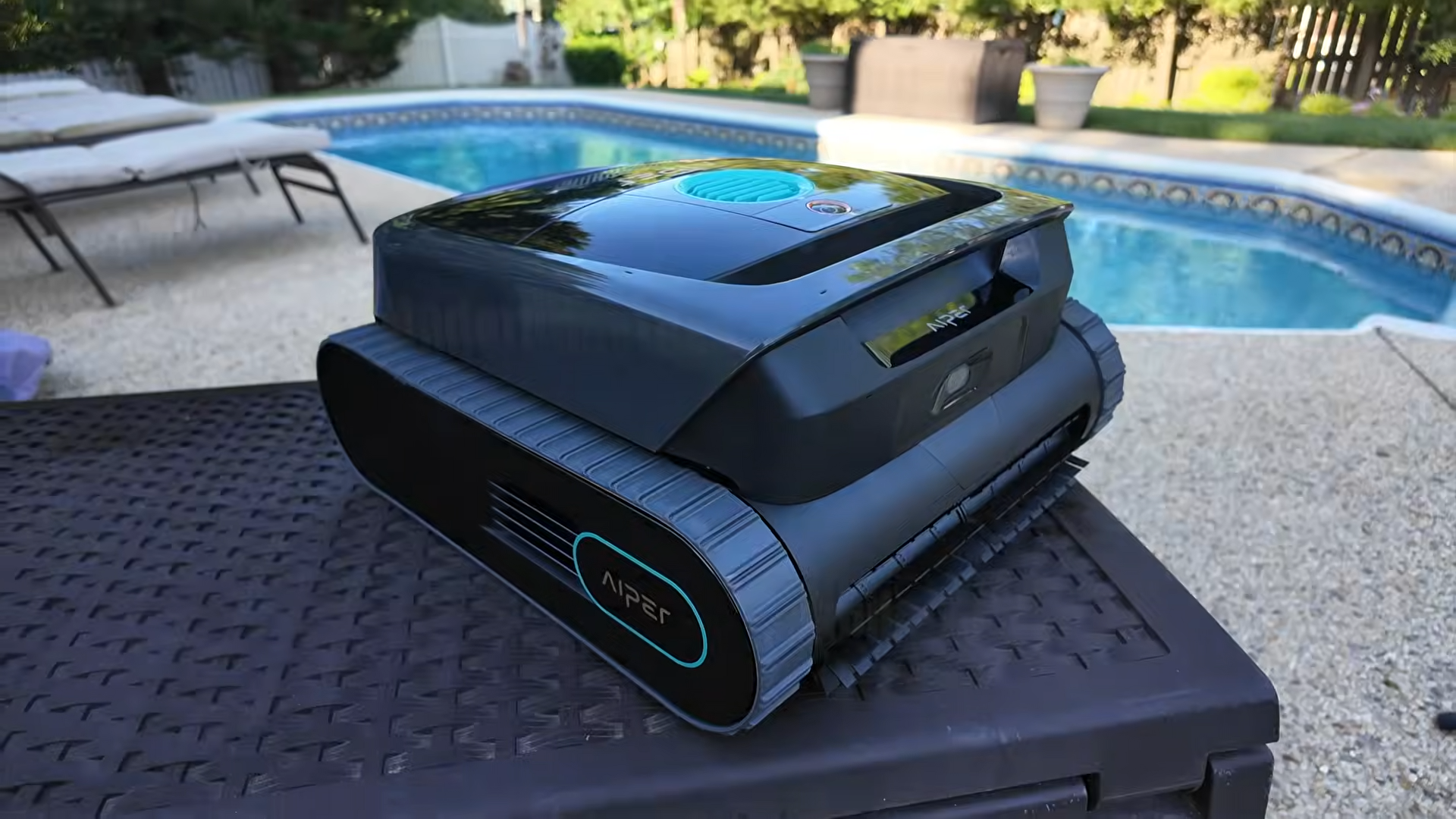 Aiper Scuba S1 Robotic Pool Cleaner Review: Worth It? — photo 1
