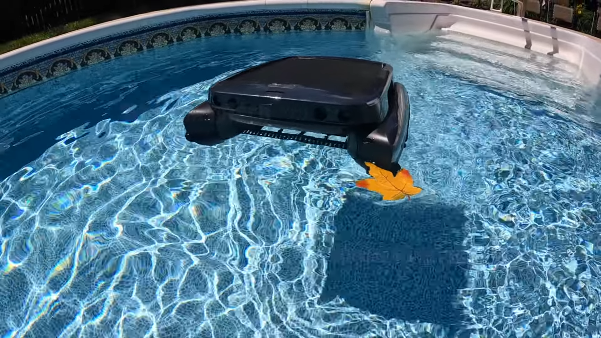 Beatbot iSkim Robotic Pool Surface Skimmer Review: Worth It? — photo 2