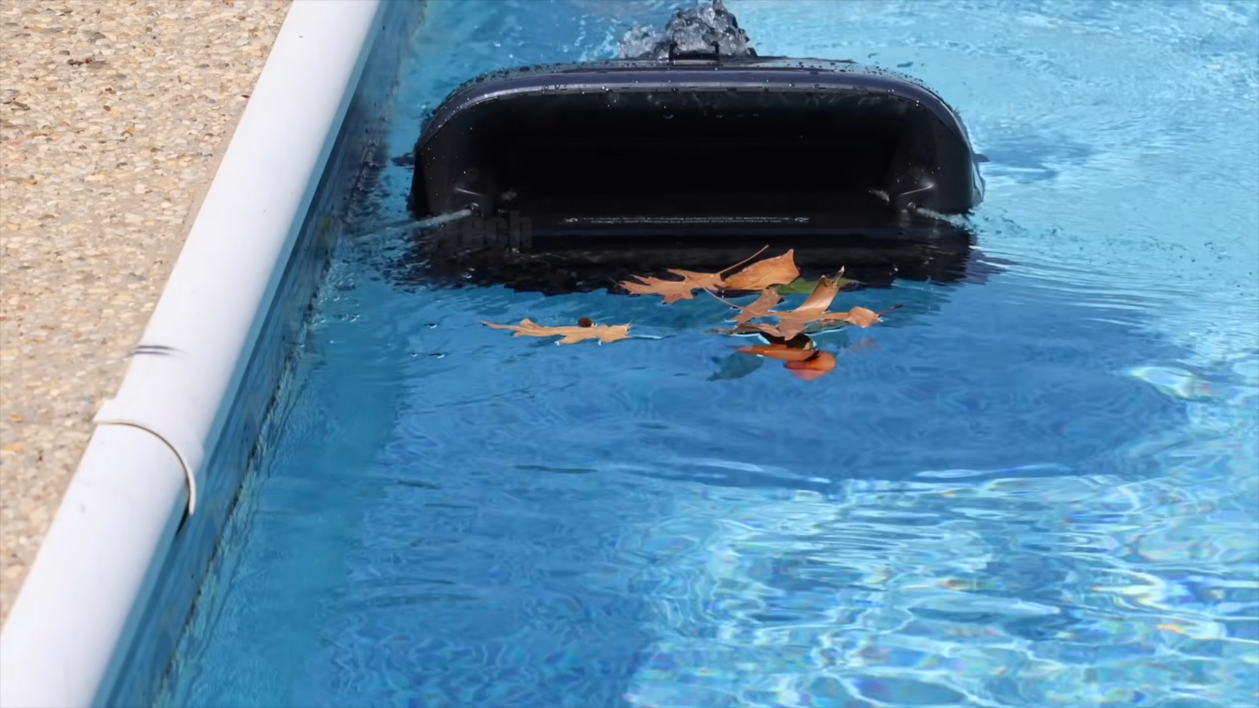 Beatbot Sora 10 vs 30 vs 70: Which Robotic Pool Cleaner Fits Your Pool — photo 2