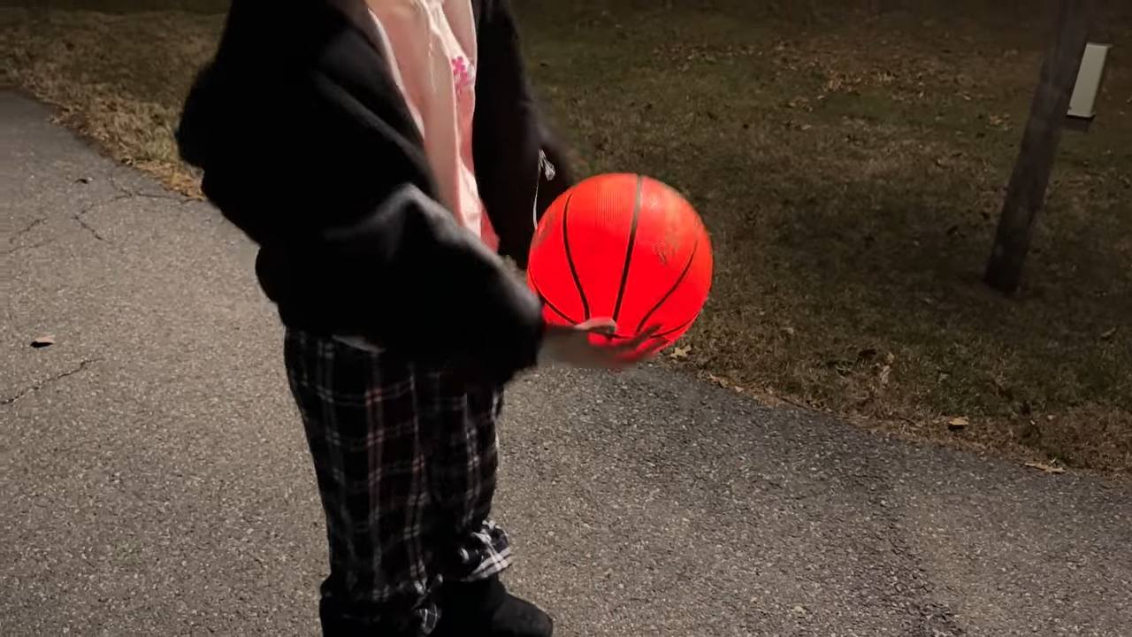 GlowCity Glow in The Dark Basketball Review: Worth It? — photo 2