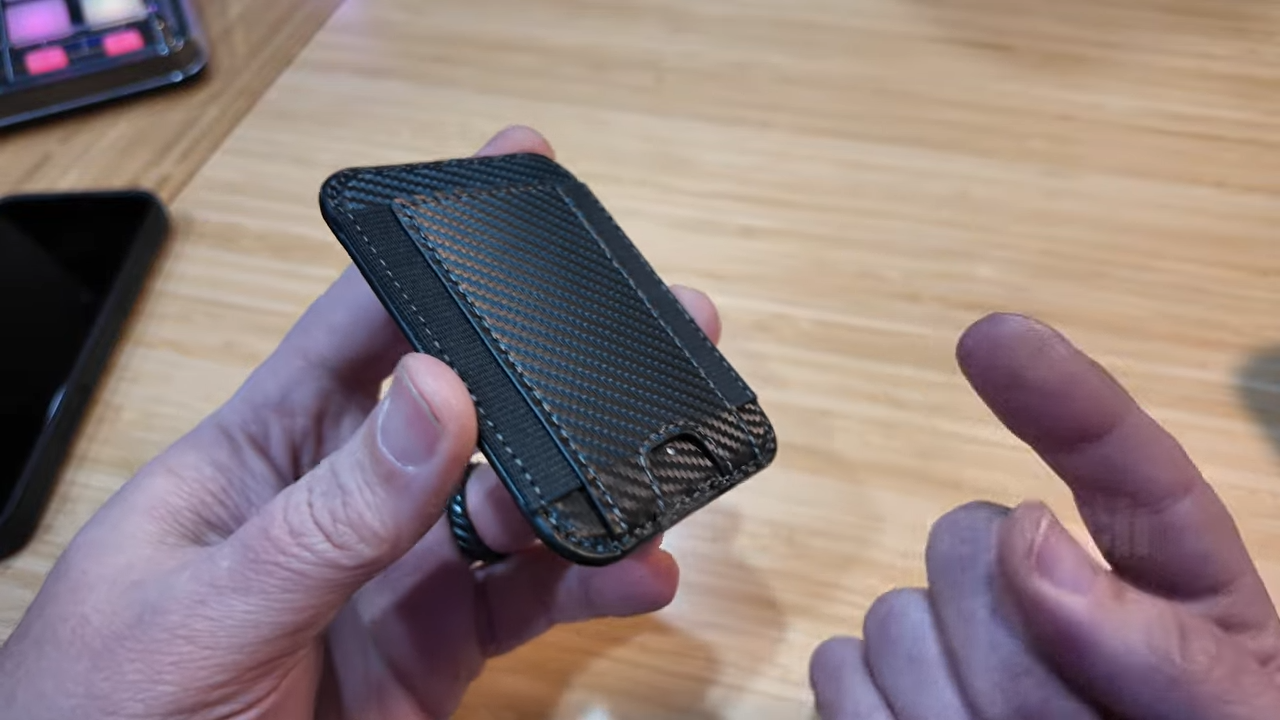 HiWe MagSafe Wallet Review: 7-Card RFID Blocking Magnetic Card Holder — photo 1