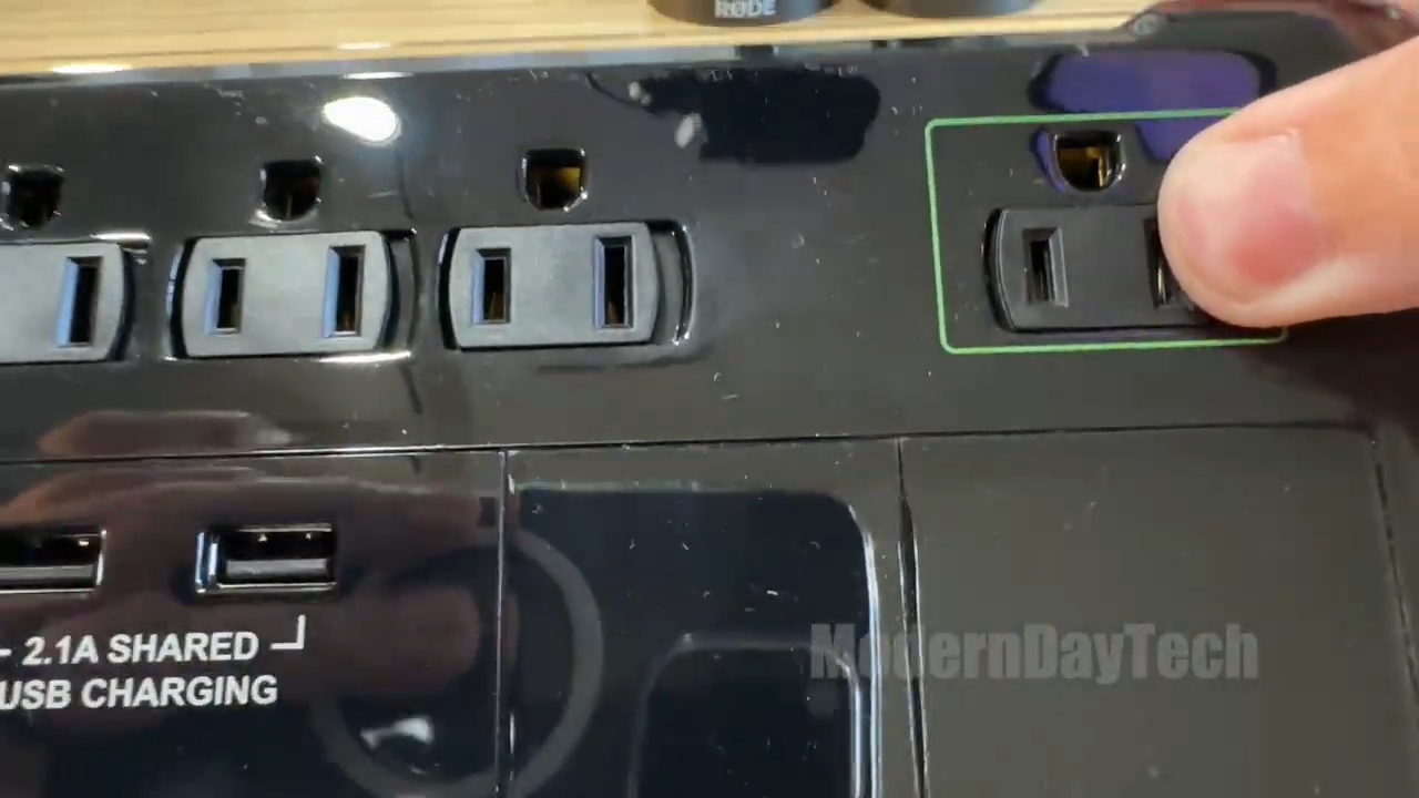 Plugable Surge Protector Power Strip: Should You Buy It? — photo 2